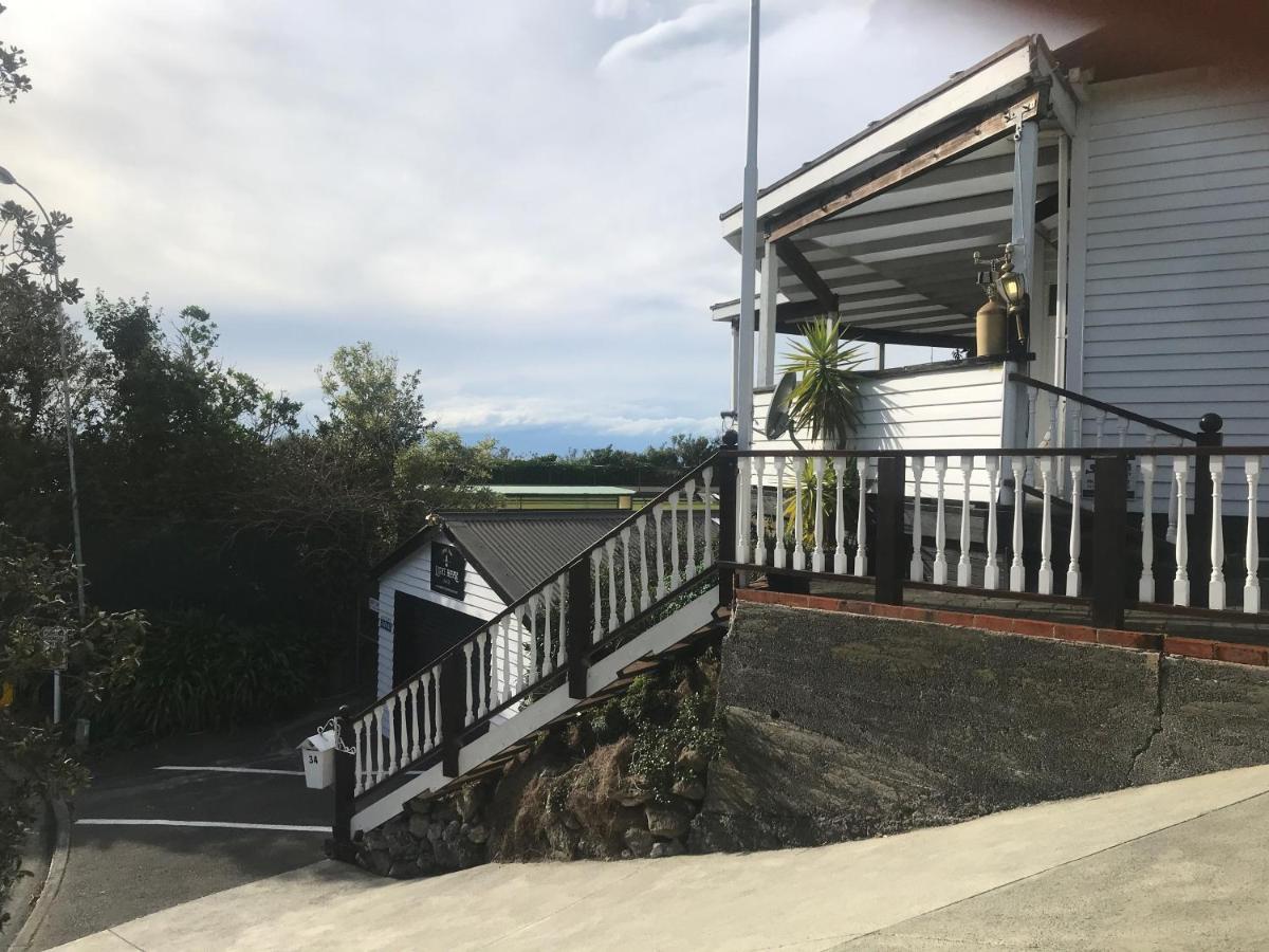 Bluff Hill Lighthouse B&B Napier Exterior foto